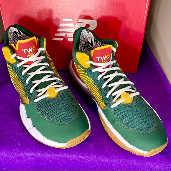 New Balance TWO WXY Dejounte Murray Basketball Shoes BB2WXYSO Sz 8.5 NIB Green - Picture 2 of 12